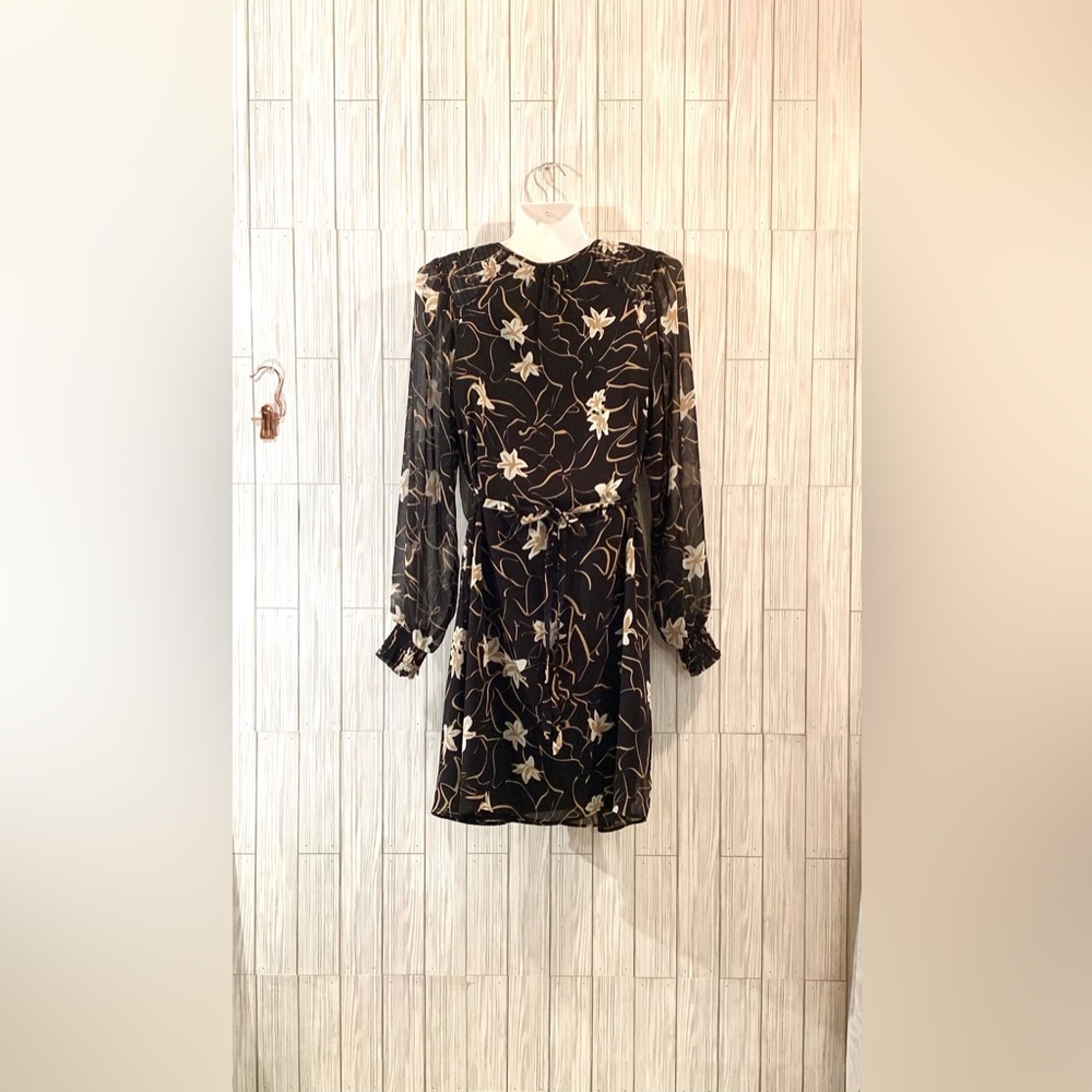 Long Sleeve Elastic Waist Band Midi Dress - Picture 6 of 6